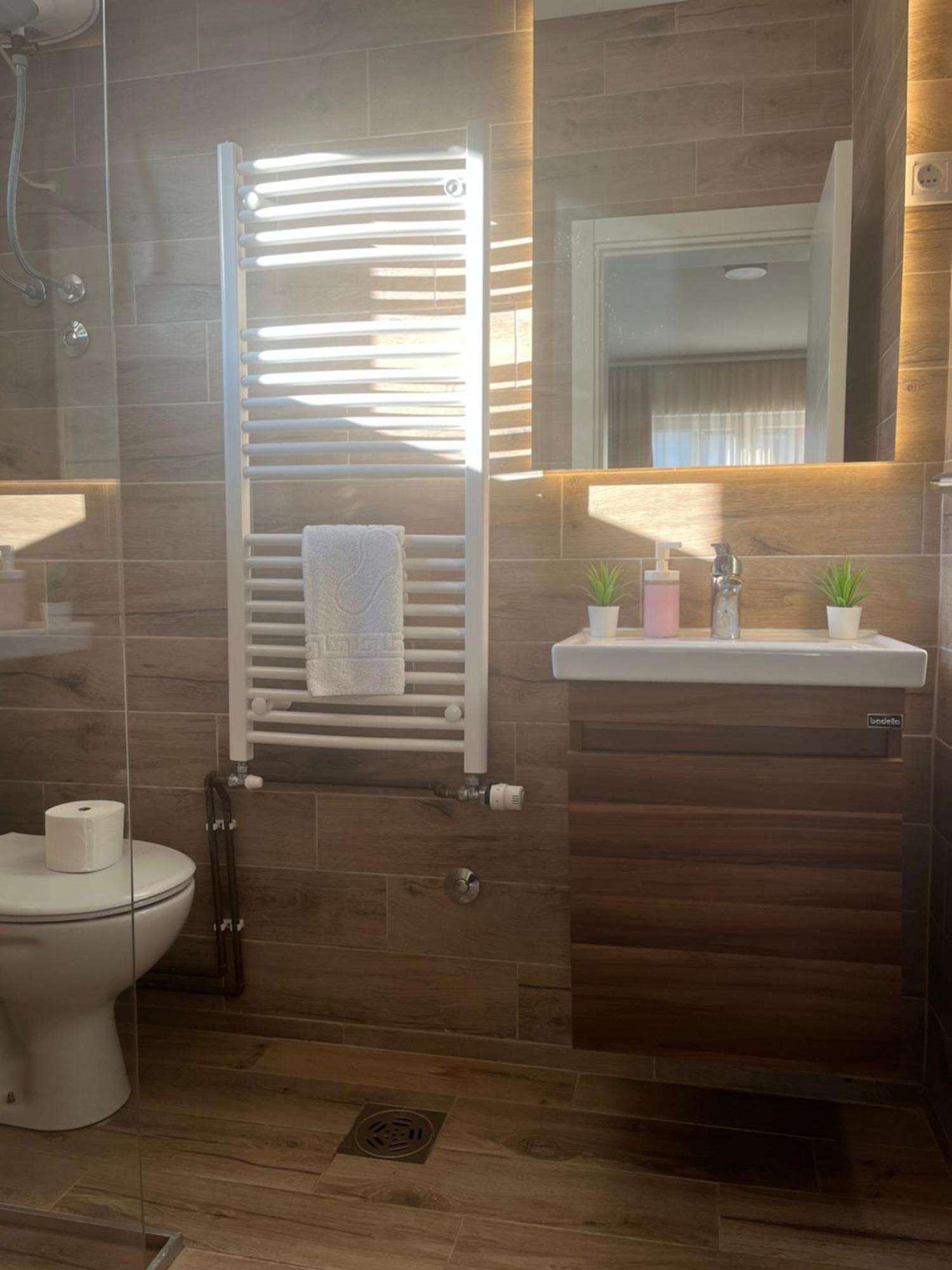 Apartmani Tesla Soko Banja Luaran gambar